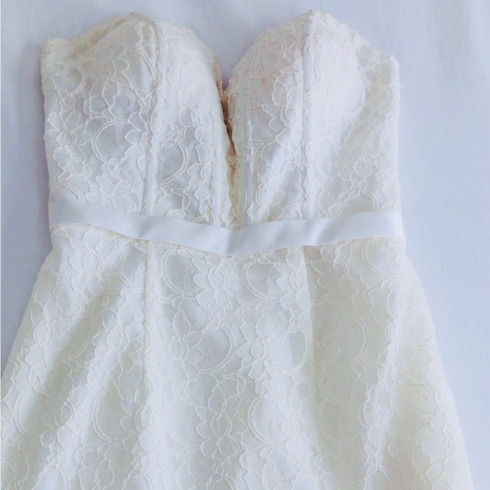 Elegant Lace Wedding Dress 👰‍♀️ Brand Morilee By Madeline Gardner Size 4